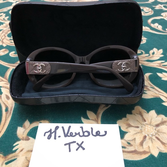 SOLD 💕 Authentic Chanel POLARIZED Sunglasses - Picture 3 of 6